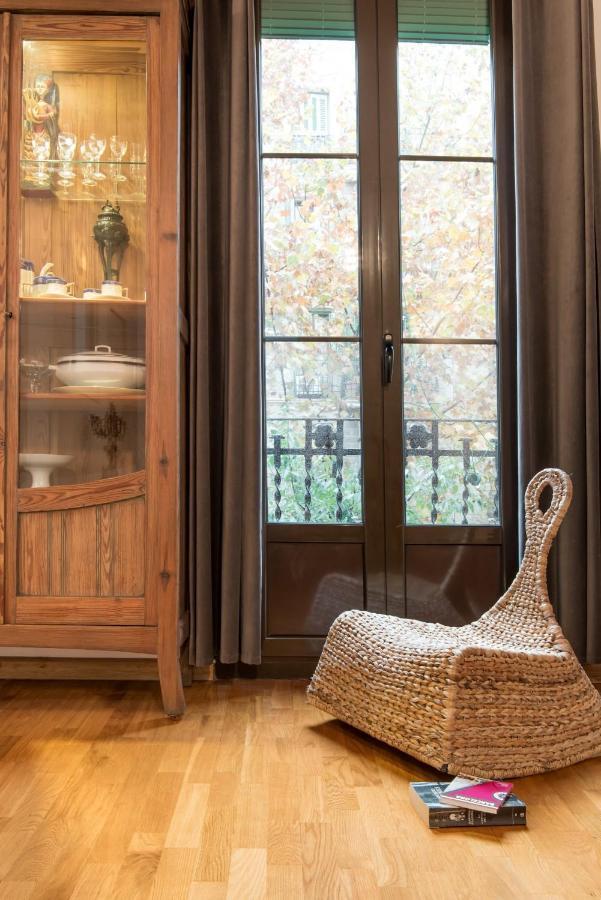 Art Nouveau Apartment Barcelona Exterior foto